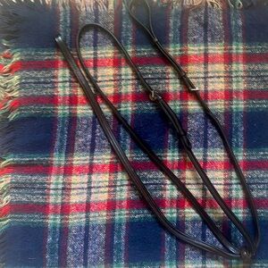 Standing martingale. Small horse size.